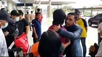 Sejumlah WNI asal Sulut tiba Bandara Sam Ratulangi di Manado.