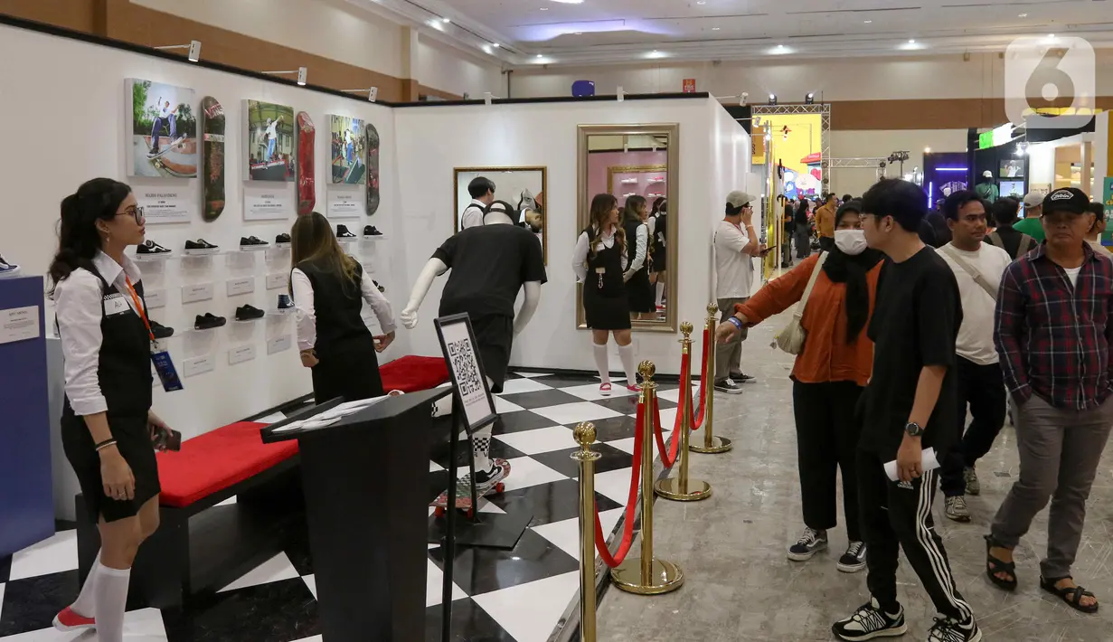 Acara ini diadakan sebagai wadah berkumpul bagi para pecinta sneakers dan komunitas streetwear di Indonesia, serta menarik perhatian penggemar dari mancanegara. (Liputan6.com/Herman Zakharia)