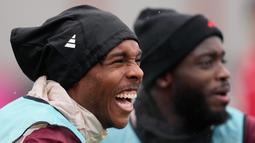 Bayern saat ini berada di posisi ke-15 klasemen sementara dengan raihan 12 poin dari 7 pertandingan yang sudah dimainkan. (AP Photo/Matthias Schrader)