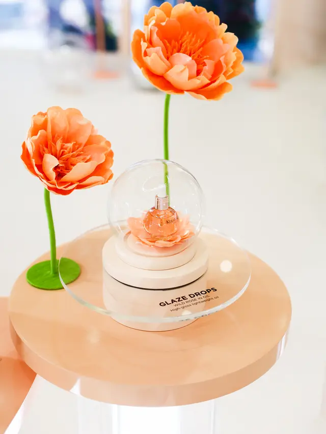 Kérastase Tawarkan Perawatan Rambut Profesional di Rumah Lewat Gloss Absolu 4-Step Routine (photo by Kérastase Indonesia)