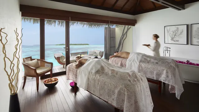 Spa adalah satu aktivitas yang dapat dilakukan bersama dengan pasangan