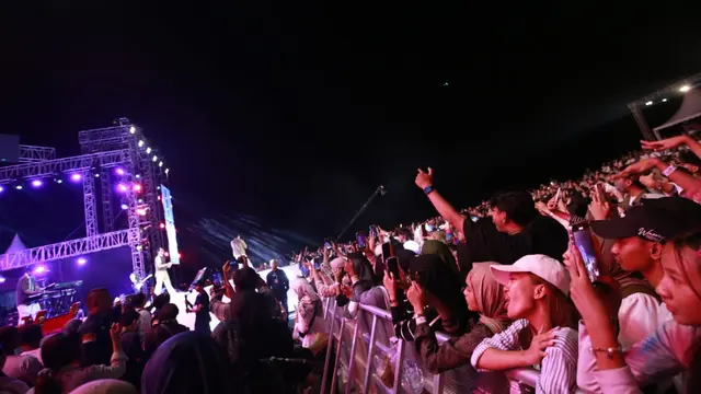 Yovie and Nuno sukses memukau ribuan penonton yang hadir dalam Banyuwangi Beach Jazz Festival 2023 di Pantai Marina Boom Banyuwangi (Istimewa)