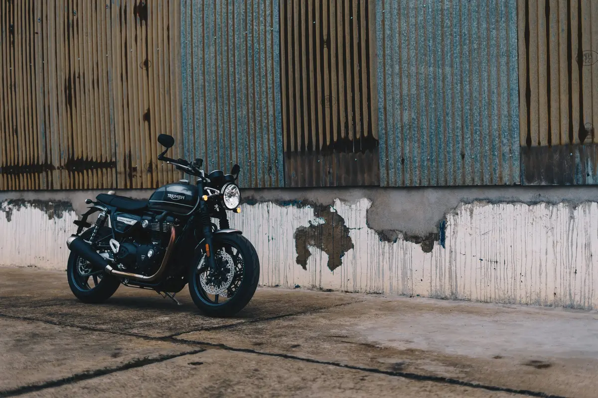 Ilustrasi sepeda motor (pexels)