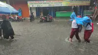 Depok Diguyur Hujan Deras, Genangan Air Mulai Bermunculan