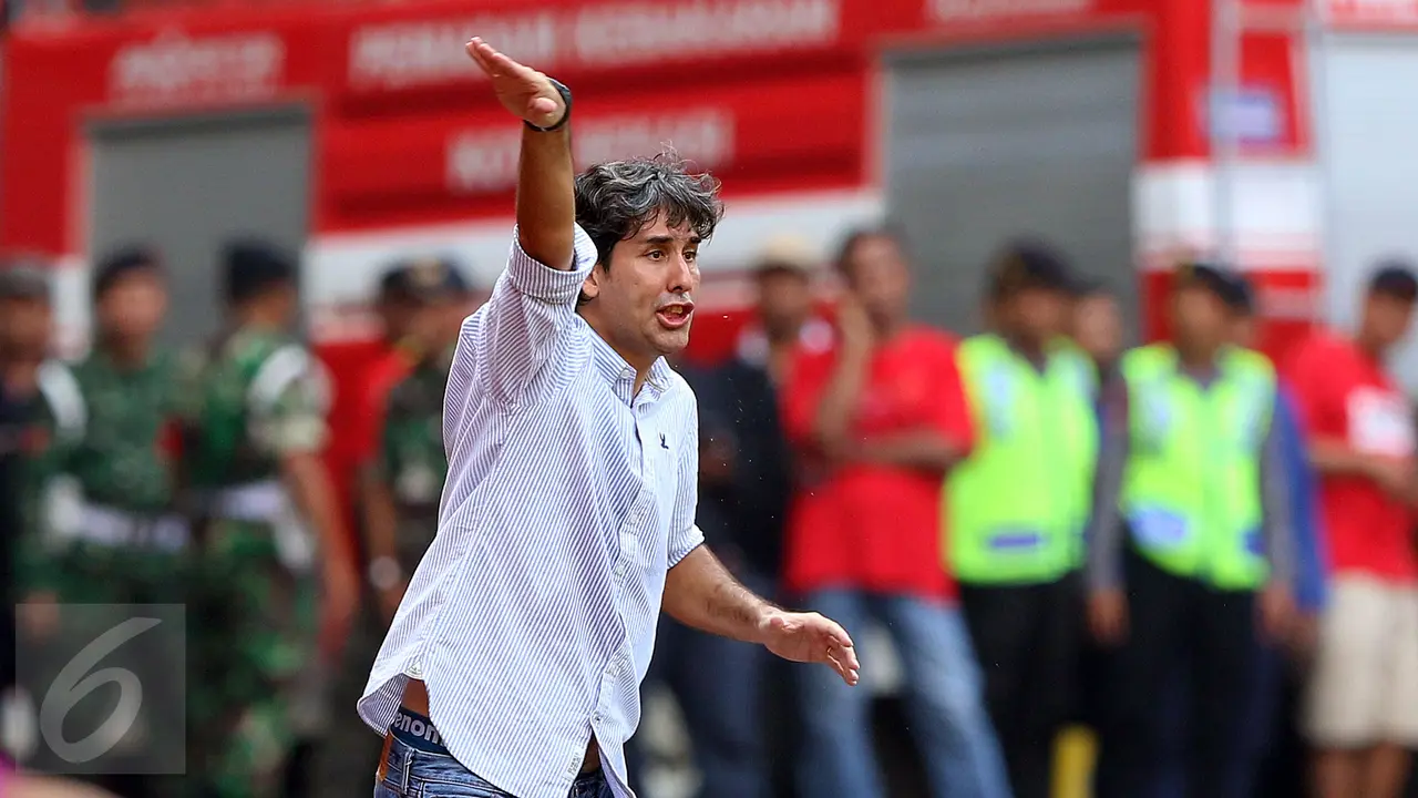 Pelatih Persija, Stefano Cugurra Teco