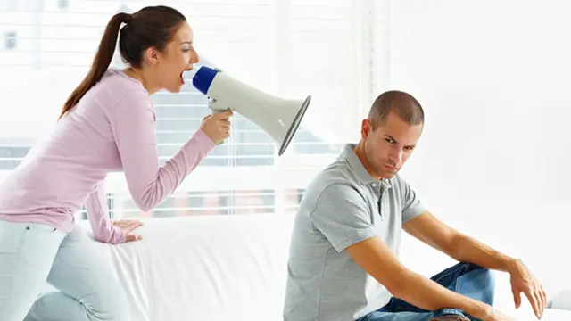 (c) hollycassandra.com 