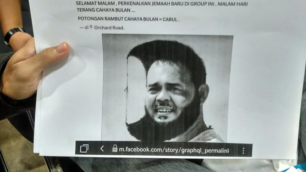 Sebuah akun facebook bernama Azriel Akmal Wirata dilaporkan ke Bareskrim Polri.