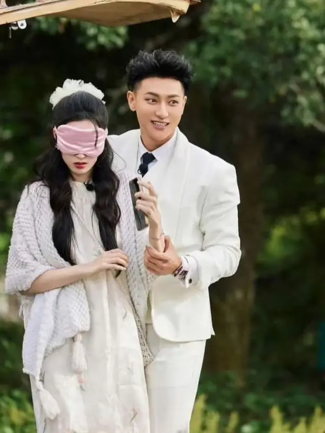Lamaran Romantis Tao Eks Exo dan Xu Yiyang. dok. Dare Or Not