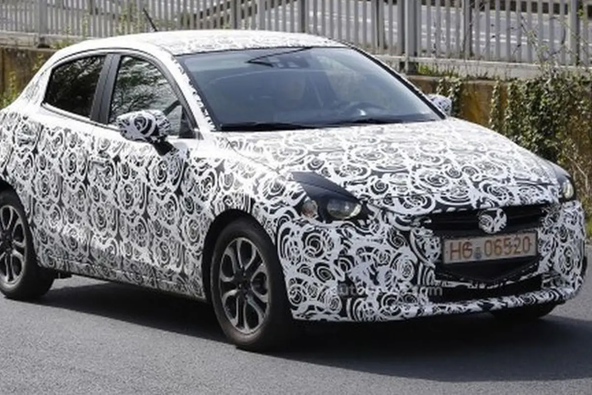 [OTO-News] Sosok Mazda2 Generasi Teranyar Mencuat