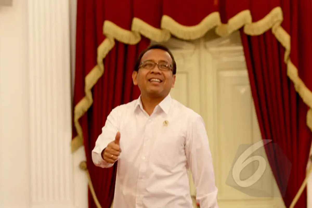 Mensesneg Pratikno Beri Keterangan Terkait Keputusan Presiden Jokowi