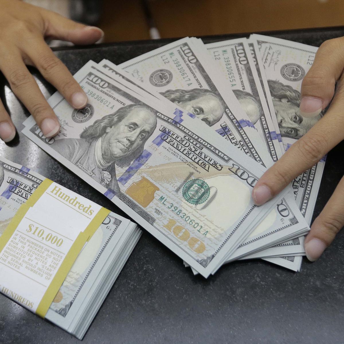 Siang Ini, Rupiah Bertengger di 15.232 per Dolar AS - Bisnis ...