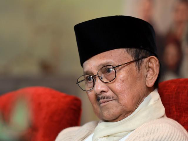 Bj Habibie Meninggal Kantor Pemerintahan Kota Bogor Kibarkan Bendera Setengah Tiang News Liputan6 Com