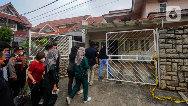 Olah TKP penemuan kerangka ibu anak