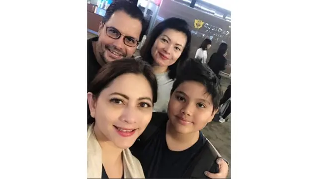 7 Potret Harmonis Cut Keke dan Istri Pertama Sang Suami, Akrab Banget