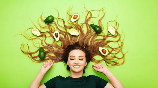 Nutrisi Penting untuk Rambut Bersinar