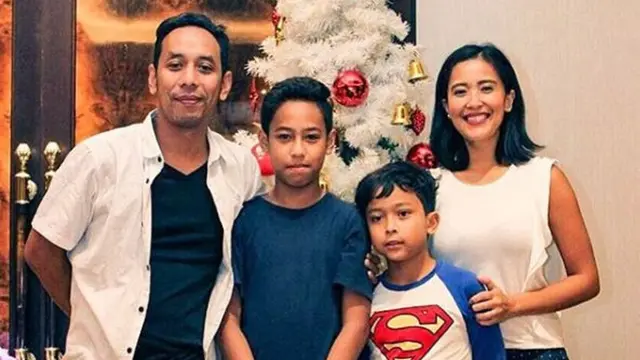 [Bintang] Pongki Barata dan Sophie Navita