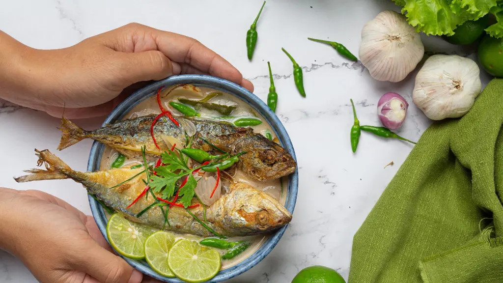 Sahabat Fimela, ikan kukus jahe kurma dapat menjadi menu buka puasa yang hangat dan pas untuk berbuka. [Dok/freepik.com/jcomp]