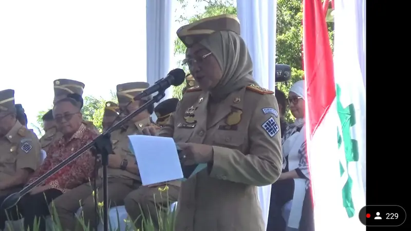 Menteri Ketenagakerjaan, Ida Fauziyah, dalam sambutannya di acara peringatan bulan K3, di Sukabumi, Jawa Barat, Kamis (12/1/2023).