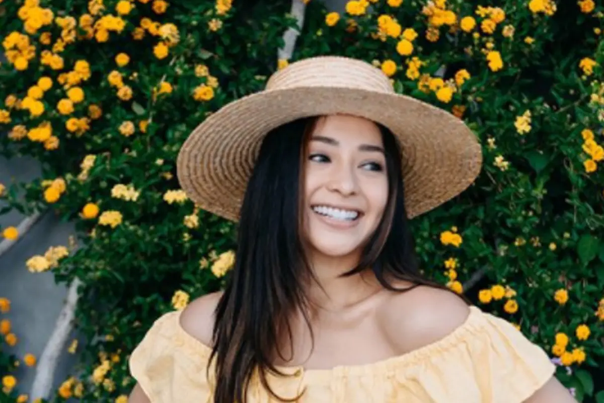 Tampil Pede dengan Warna Lipstik Apapun Seperti Nikita Willy