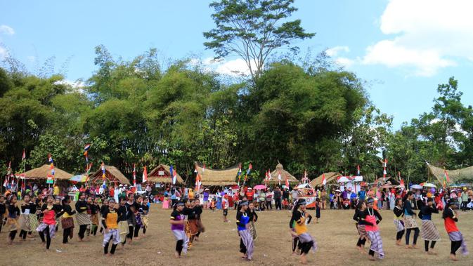 Festival seni budaya pertanian Desa Wlahar Wetan. (Foto: Liputan6.com/Muhamad Ridlo)