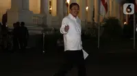Kepala RSPAD dr Terawan Agus Putranto meninggalkan Kompleks Istana Kepresidenan di Jakarta, Selasa (22/10/2019). Kedatangan dr Terawan ini menyusul sejumlah tokoh sebelumnya yang berdatangan ke Istana sejak Senin kemarin. (Liputan6.com/Angga Yuniar)