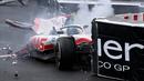 Pembalap Tim Haas, Mick Schumacher mengalami kecelakaan saat Formula 1 GP Monako yang berlangsung di Circuit de Monaco, Minggu, 29 Mei 2022. (AFP/Loic Venance)