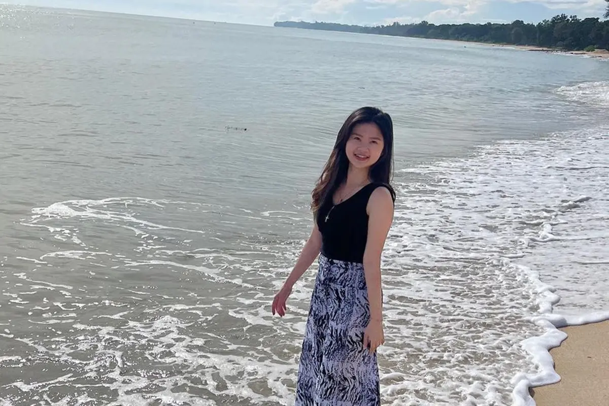6 Potret Felicia Tissue Nikmati Self Healing, Asyik Main ke Pantai hingga Belanja