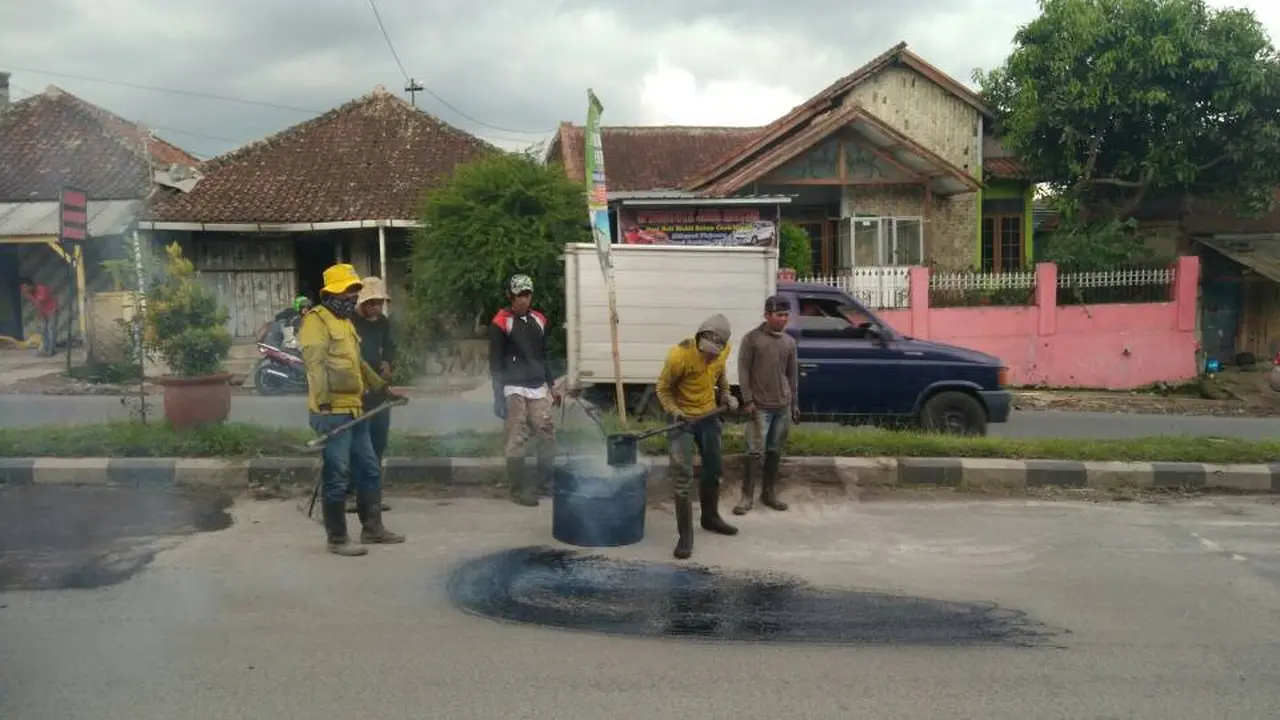 Garut Tegur Kontraktor Proyek Perbaikan Jalur Mudik Lebaran