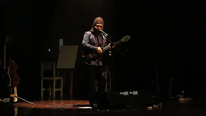 [Bintang] Payung Teduh