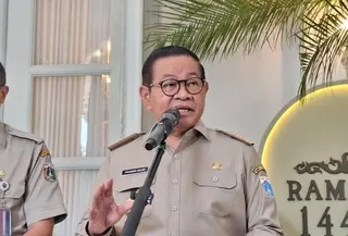Gubernur DKI Jakarta Pramono Anung di Balai Kota DKI Jakarta, Senin (9/3/2026). (Liputan6.com/Winda Nelfira)