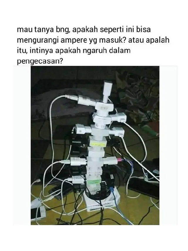 Potret Kocak Orang Indonesia Saat Pakai Ponsel