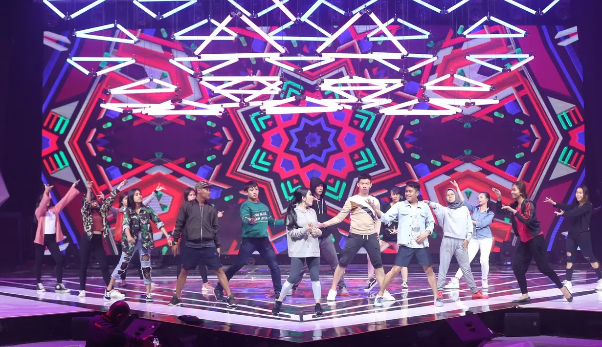 Ajang penghargaan bergengsi bagi insan musik Tanah Air ini akan menganugerahkan delapan penghargaan kepada musisi paling ngetop pilihan pemirsa.  (Nurwahyunan/Bintang.com)