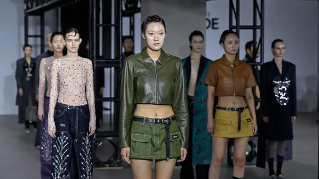 MORAL Kembali Memukau di Fashion KODE 2025, Koleksi Terbaru Kali Ini Bercerita Tentang Cinta dan Ketahanan (Foto dok : Studio MORAL)