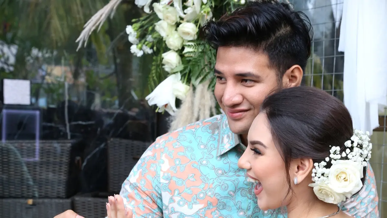 [Fimela] Ammar Zoni dan Irish Bella