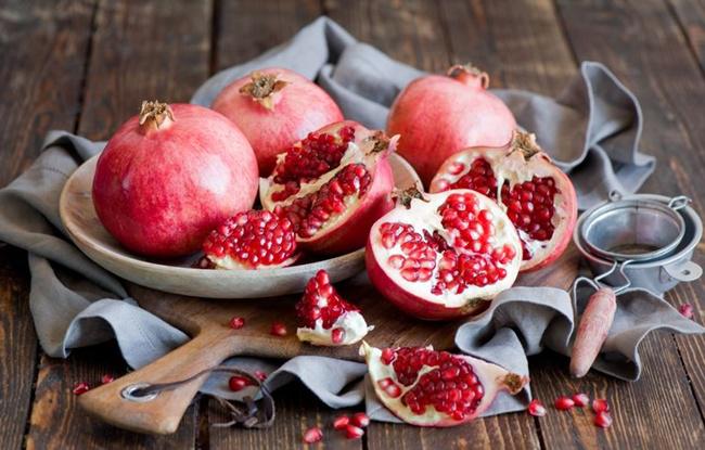 Penelitian menemukan bahwa buah delima bisa mencegah risiko kanker | Photo: Copyright verywell.com