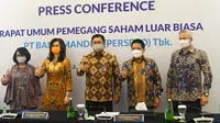 Jajaran direksi baru PT Bank Mandiri (Persero) Tbk (BMRI) usai Rapat Umum Pemegang Saham Luar Biasa (RUPSLB). (Foto Bank Mandiri)