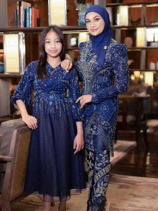 Putri Zulkifli Hasan dan putrinya, Illiyyuna Kamila Rais (Instagram/@putri_zulhas)