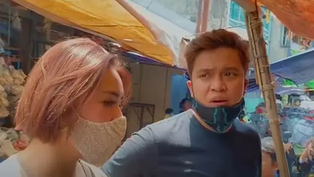 6 Momen Billy Syahputra dan Amanda Manopo Belanja di Pasar, Romantis Naik Motor