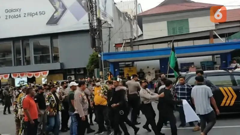 Belasan Mahasiswa Diamankan Saat Demo