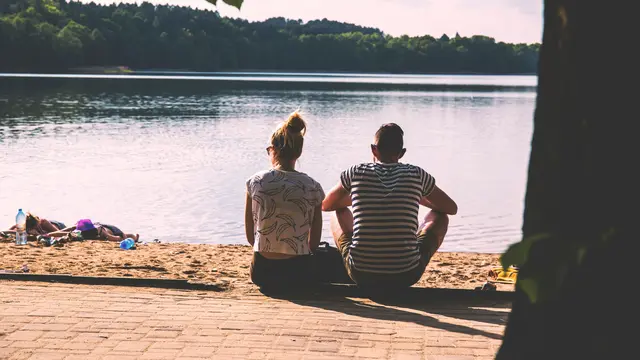 Bagaimana Menjaga Hubungan Platonis