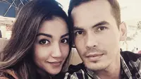 Dua tahun lalu, Atalarik Syah dan istrinya Tsania Marwa dikaruniai anak pertama yang bernama Syarif Muhammad Fajri. (via Instagram.com)