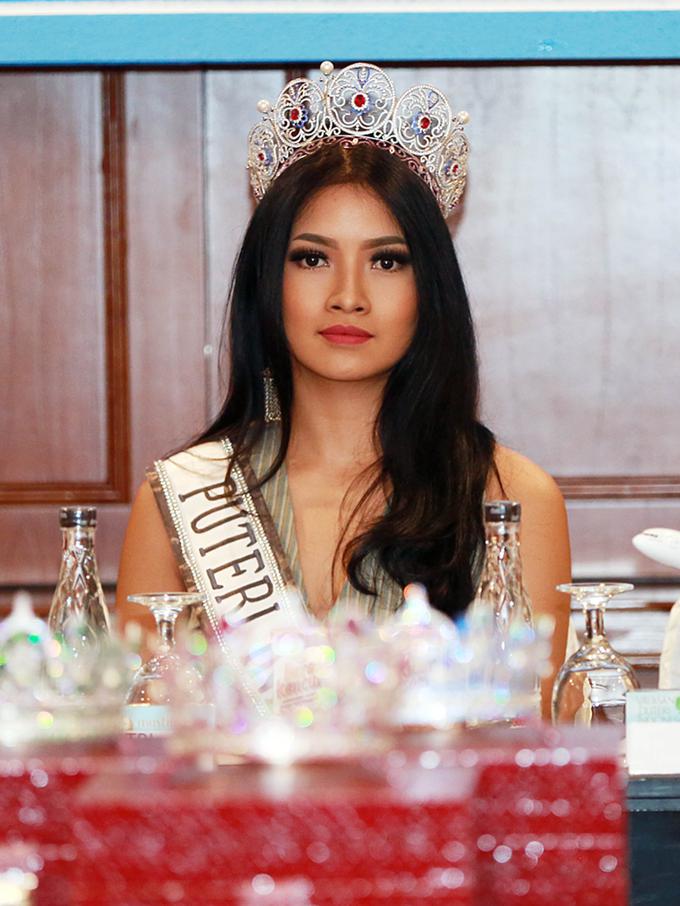 Ahok 'Diserbu' Puluhan Wanita, Anindya Kusuma Putri Angkat Bicara