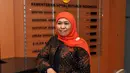 Khofifah Indar Parawansa resmi menjadi Menteri Sosial Periode 2014-2019 setelah diberi mandat oleh Presiden Joko Widodo, Jakarta, Selasa (28/10/2014). (Liputan6.com/Miftahul Hayat)