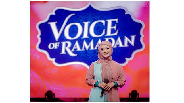 Kembali Eksis, Ini 6 Potret Sulis saat Tampil di Atas Panggung