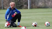 Penjaga gawang Leicester City asal Denmark, Kasper Schmeichel. (AFP/Ringo Chiu)