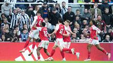 Sementara Arsenal sukses menyamakan kedudukan berkat gol Mikel Merino di penghujung babak kedua sebelum Gabriel Magalhaes mencetak gol kemenangan di injury time. (AP Photo/Jon Super)