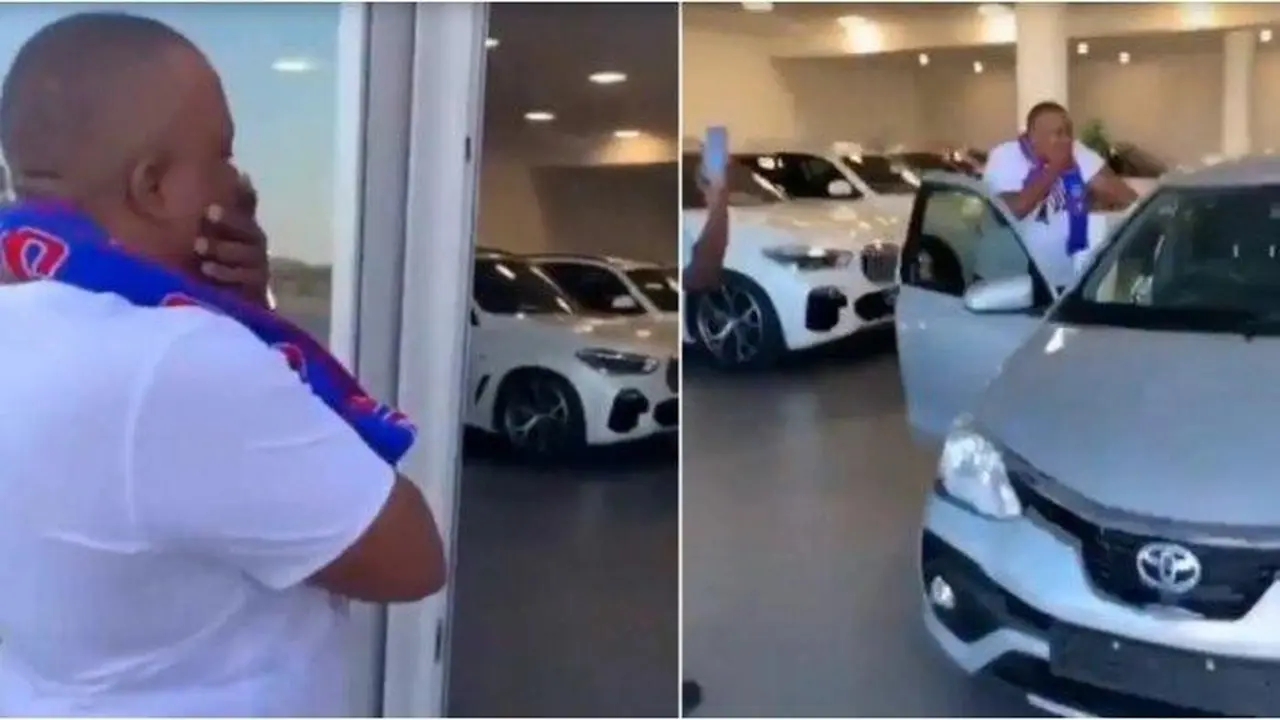 Lelaki Ini Berikan Hadiah Mobil Untuk Sahabatnya Agar Tak Lagi Nebeng