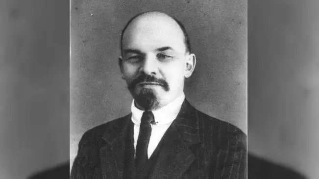 Lenin. (Sumber Wikimedia Commons)