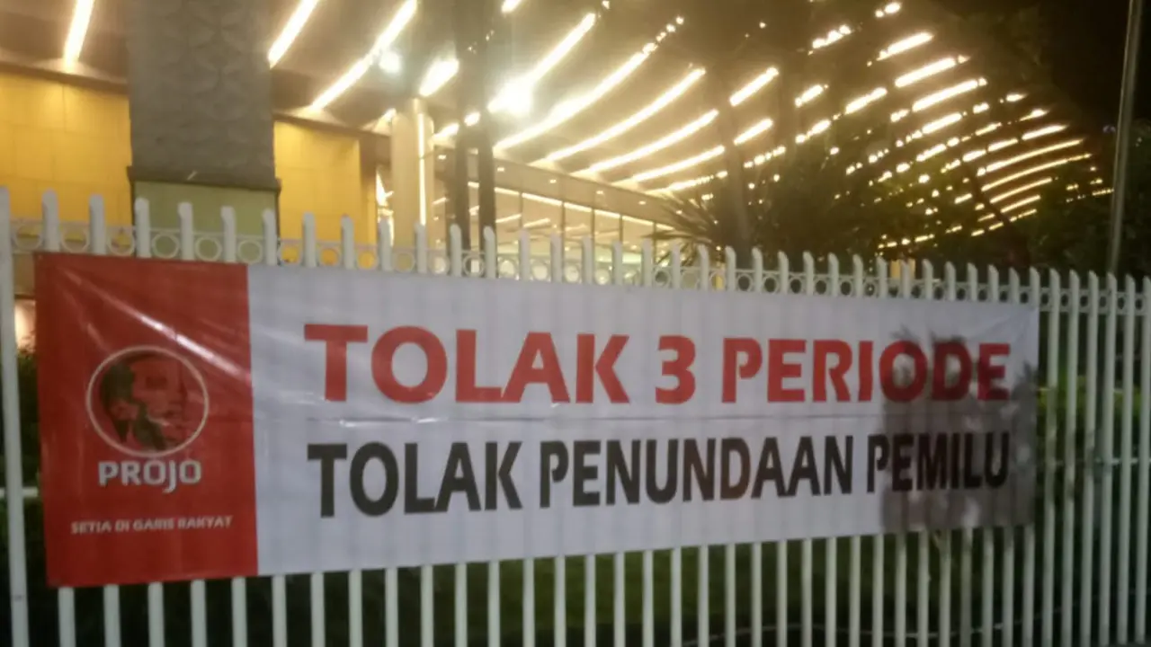 Salah Satu Spanduk Tolak 3 Periode