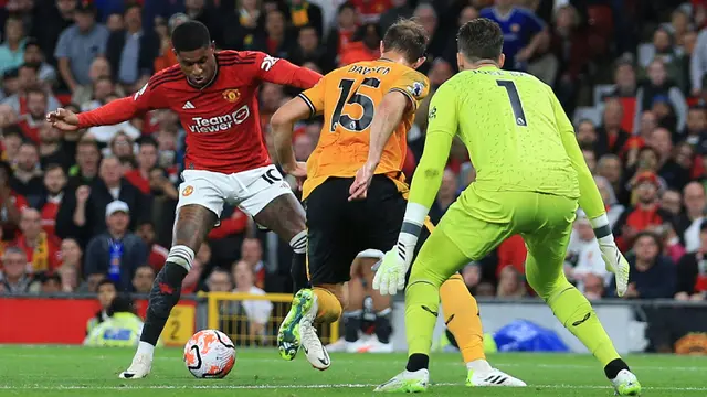Foto: Andre Onana Tampil Gemilang dan Bawa MU Petik Kemenangan Perdana di Liga Inggris 2023/2024